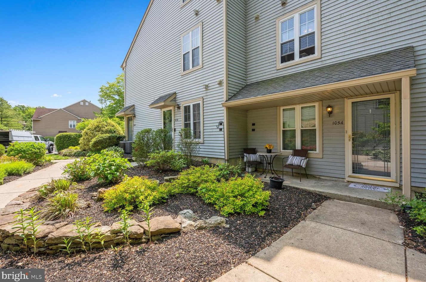 105 Harwood Ct, Mount Laurel, NJ 08054
