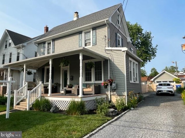 407 Howard St, Riverton, NJ 08077