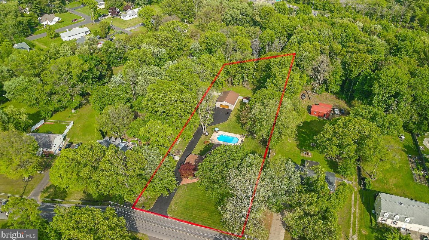 120 Waverly Ave, Mount Laurel, NJ 08054