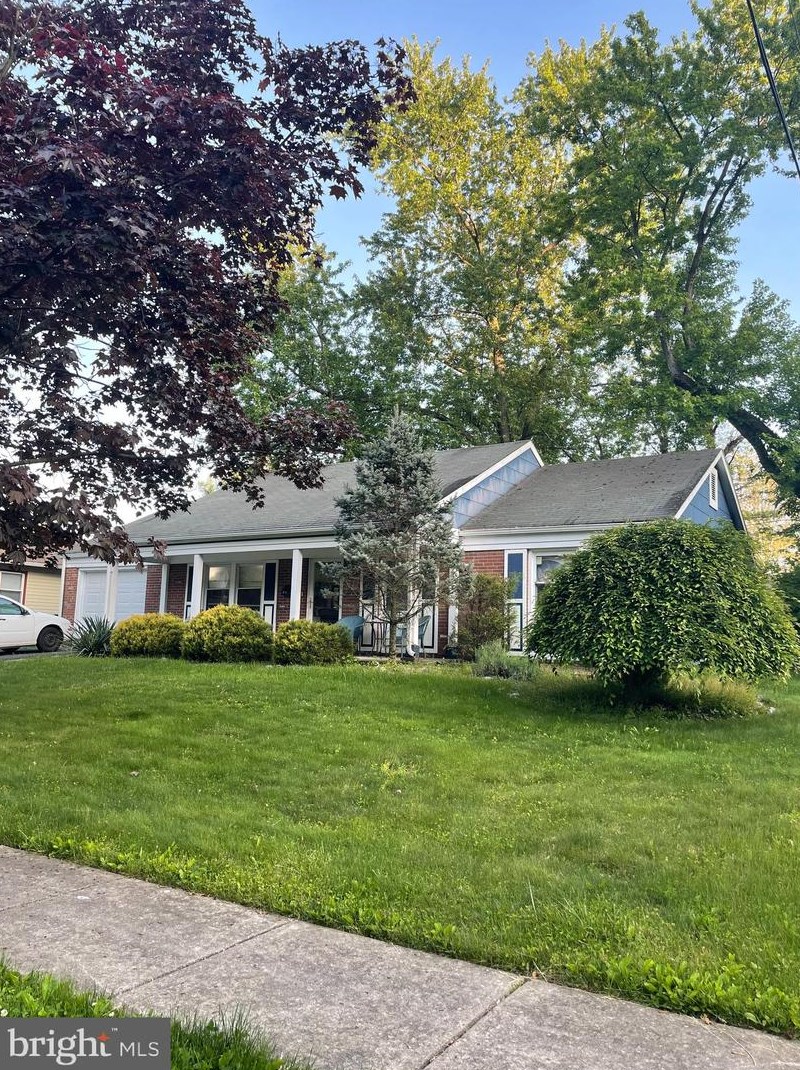 19 Nevada Ln, Willingboro, NJ 08046