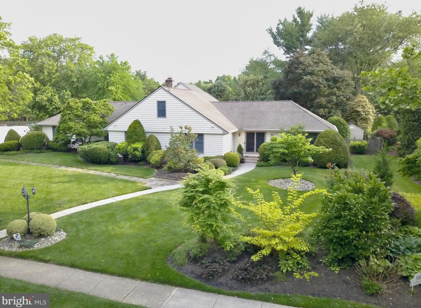 580 Sentinel Rd, Moorestown, NJ 08057
