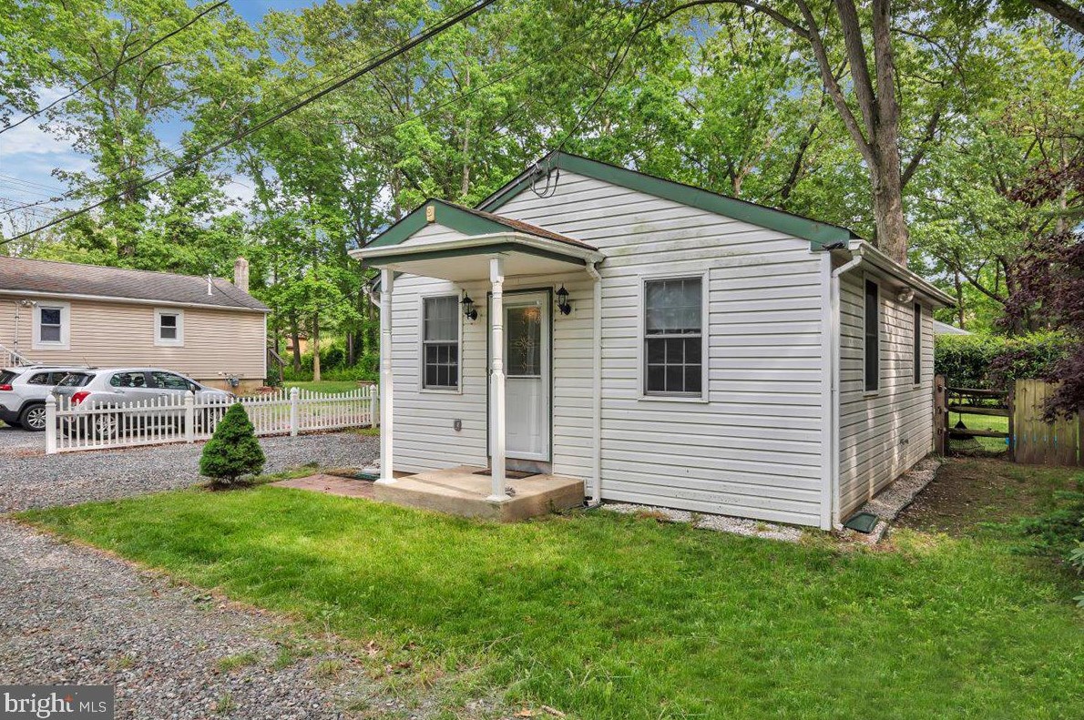 101 Crestmont Ter, Mount Laurel NJ  08054-9711 exterior