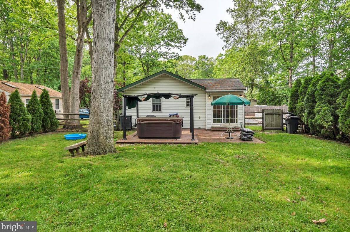101 Crestmont Ter, Mount Laurel NJ  08054-9711 exterior