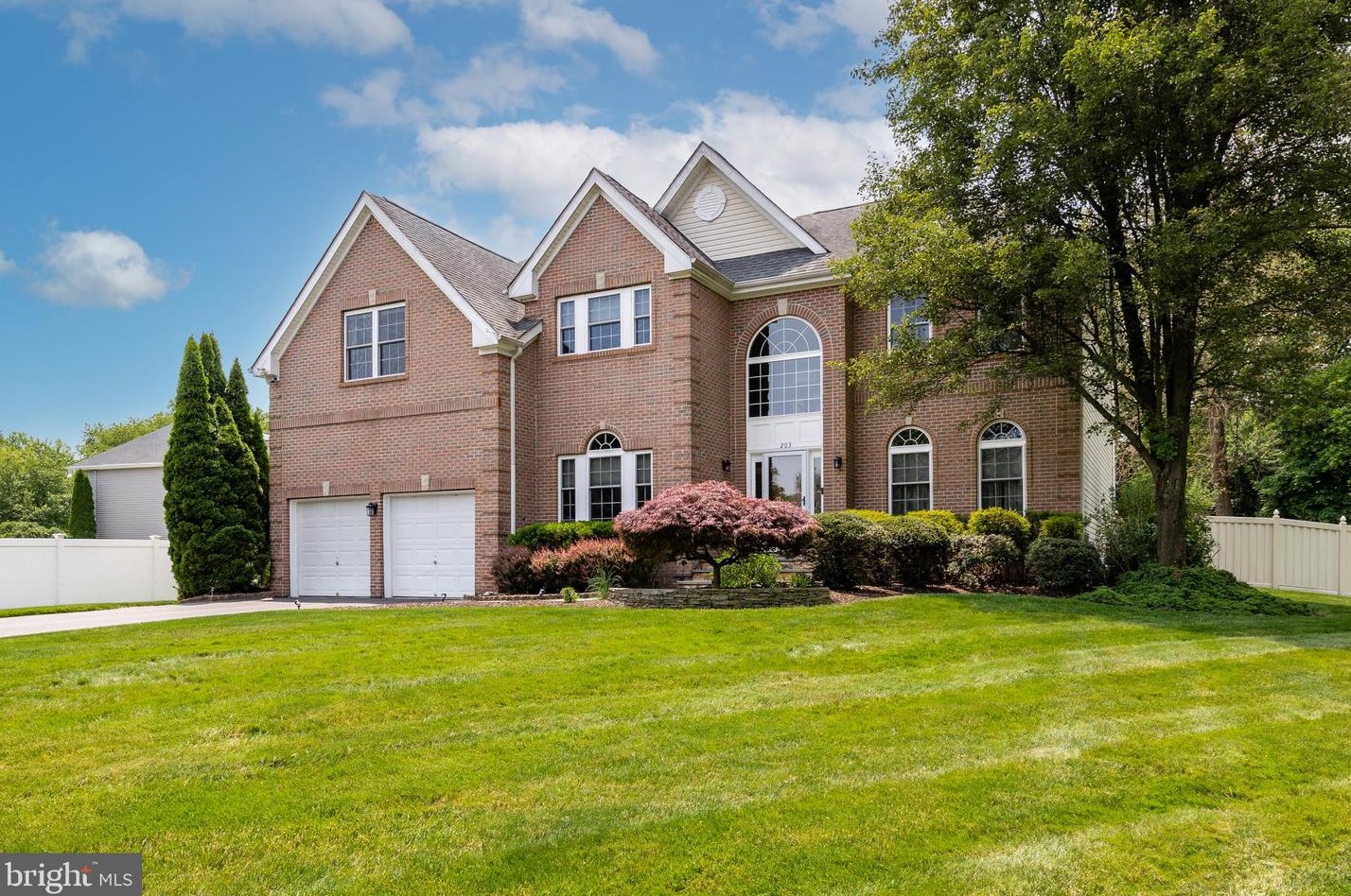 203 Fieldcrest Ct, Burlington, NJ 08016-4218