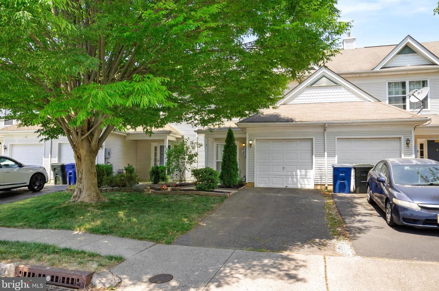 5 Tattersall Dr, Burlington, NJ 08016-4303