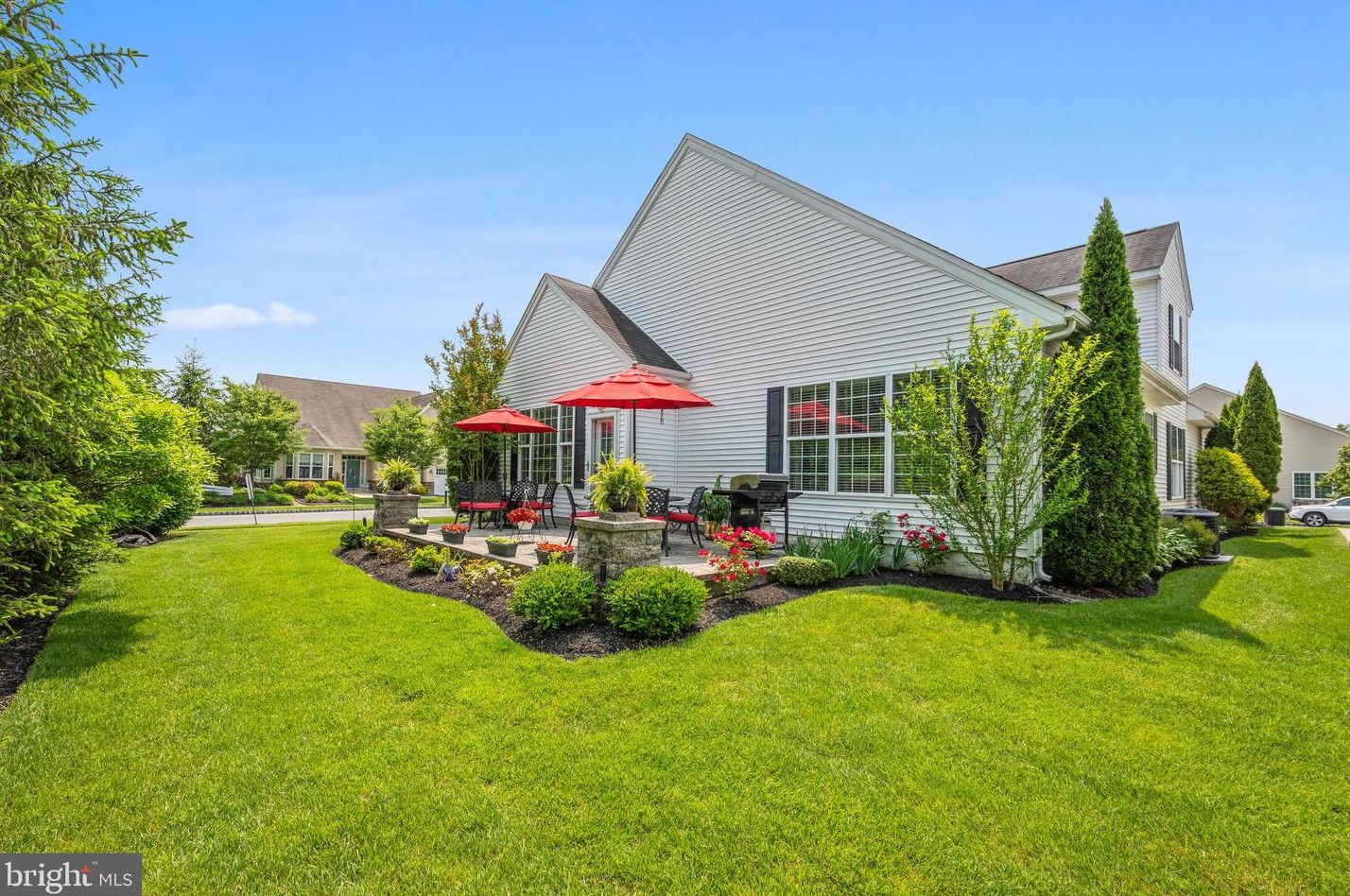 2 Windyknoll Ct, Medford NJ  08055-4006 exterior