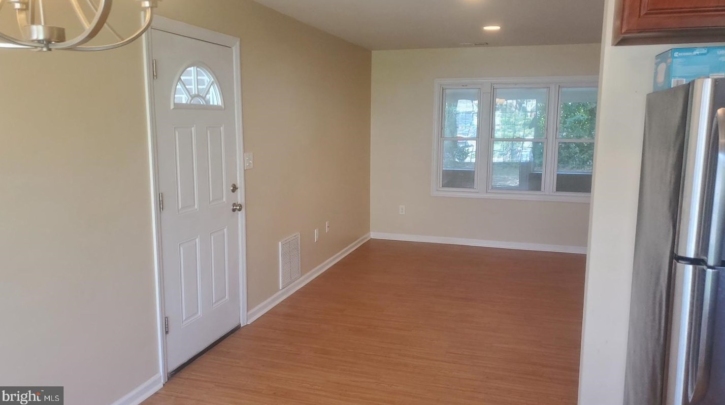 15 Blueberry Ln, Willingboro, NJ 08046