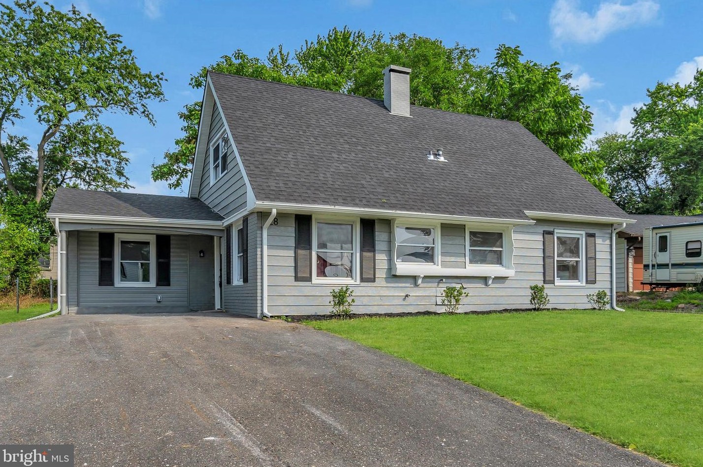 28 Melrose Ln, Willingboro, NJ 08046