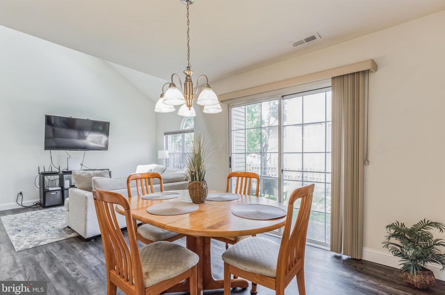 391 Inverness Ct, Mount Laurel NJ  08054-3726 exterior