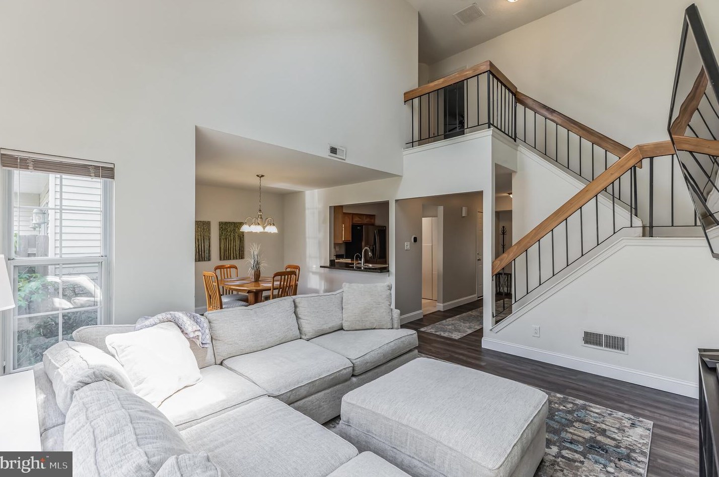 391 Inverness Ct, Mount Laurel NJ  08054-3726 exterior