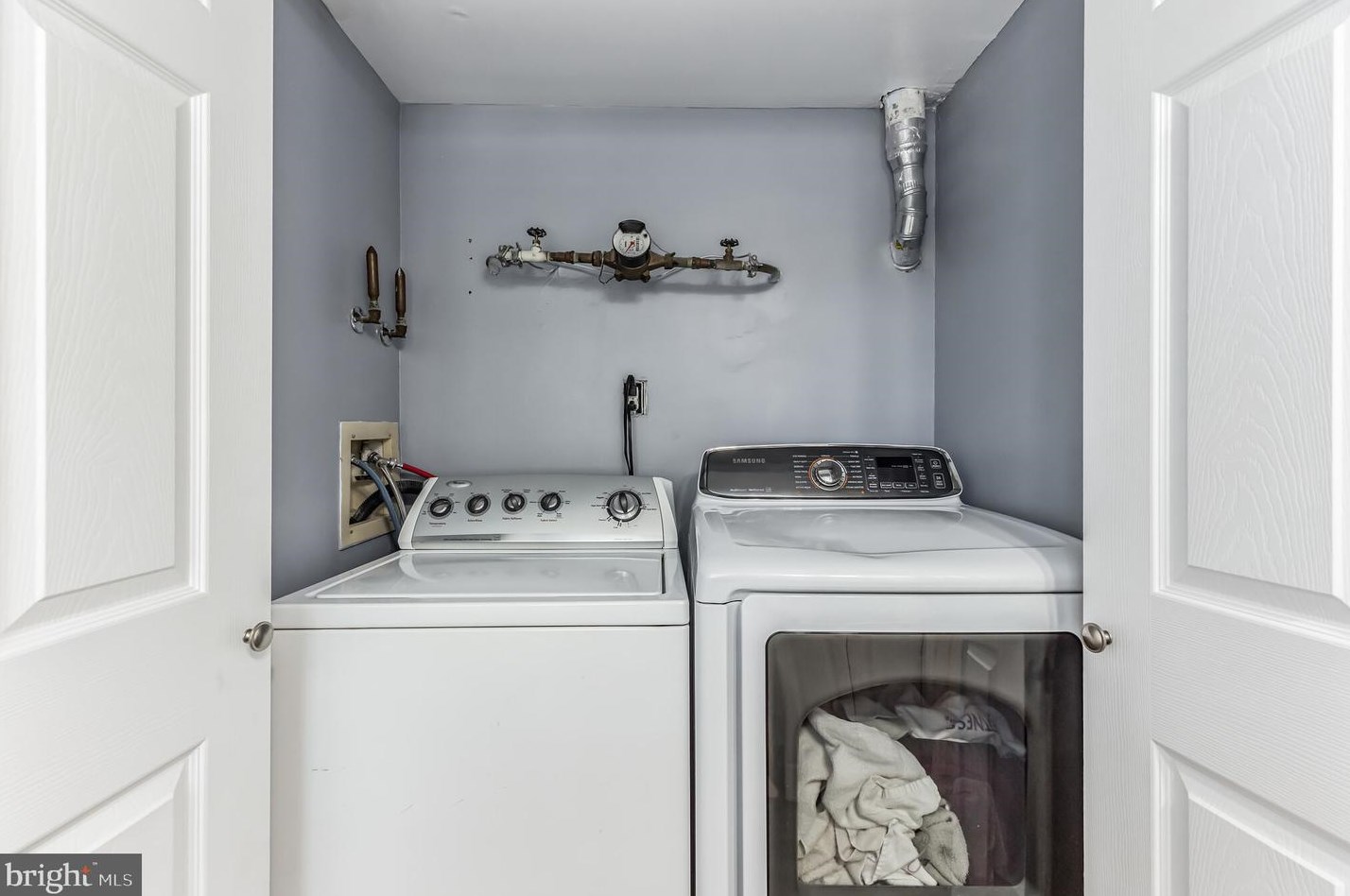 391 Inverness Ct, Mount Laurel NJ  08054-3726 exterior