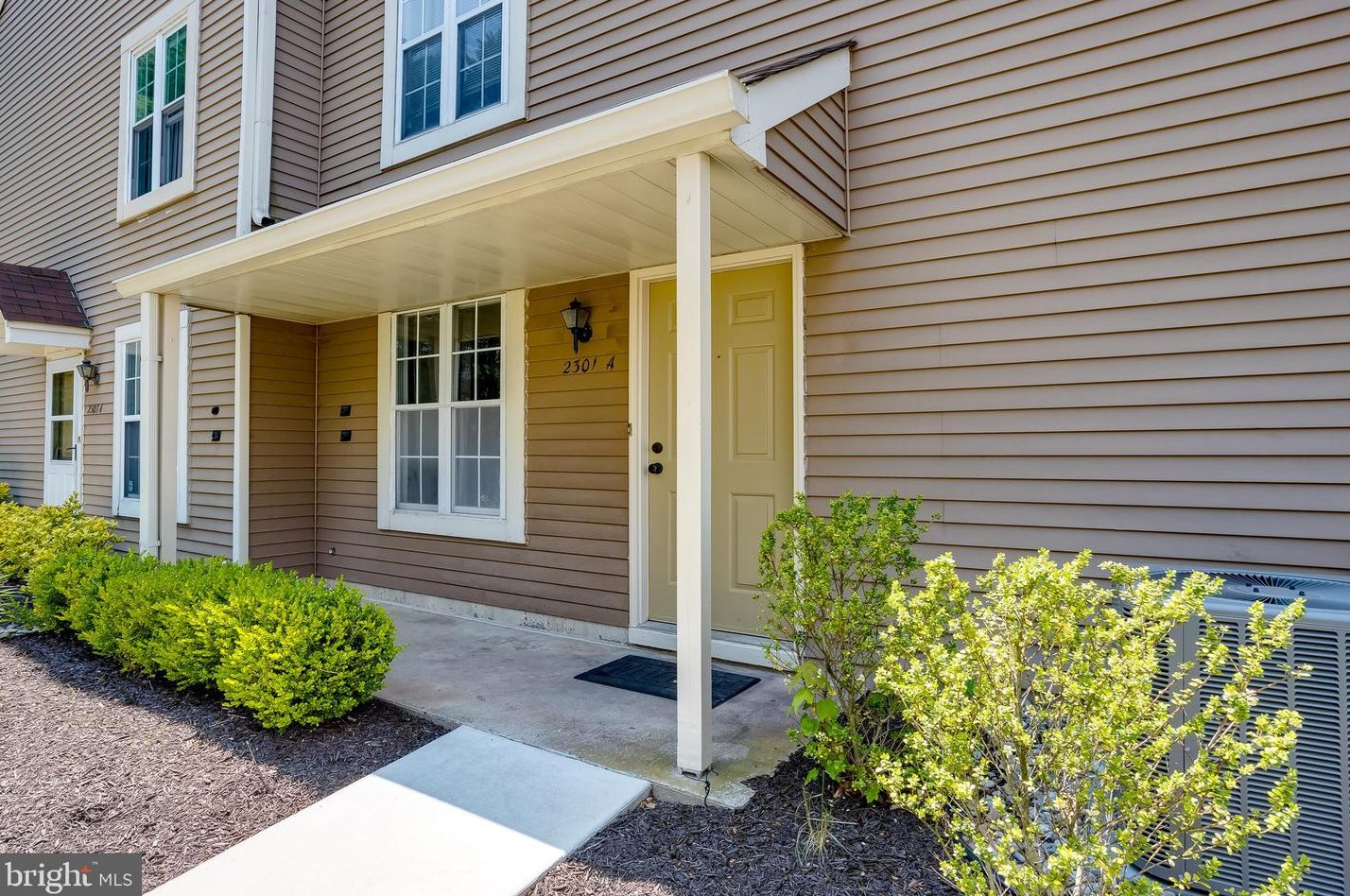 2301 Sedgefield Dr, Mount Laurel NJ  08054-1867 exterior