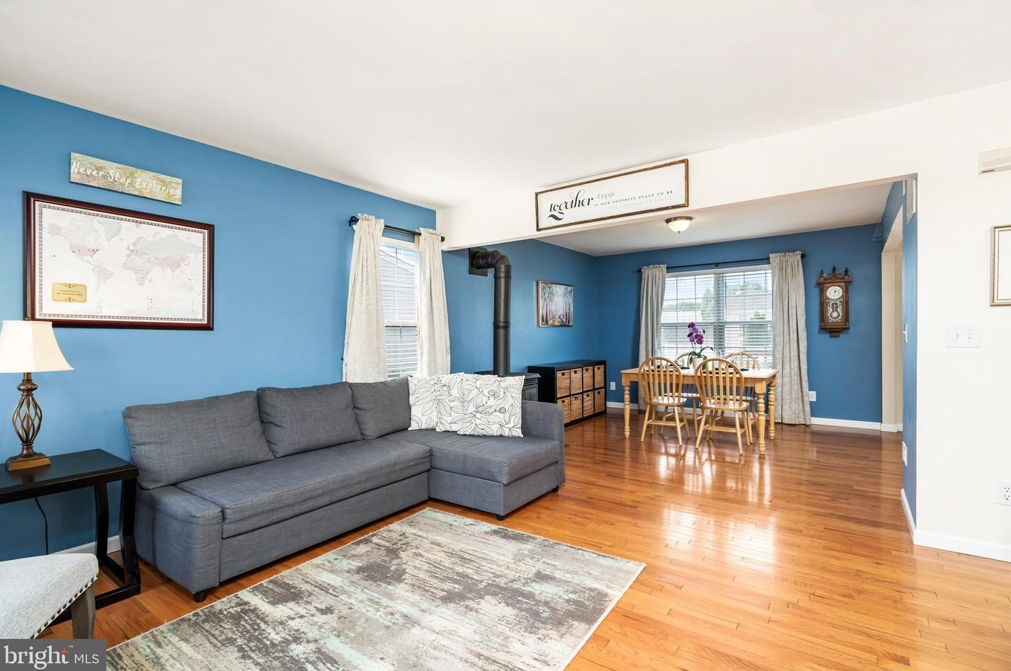 63 Vincent Dr, Burlington, NJ 08016