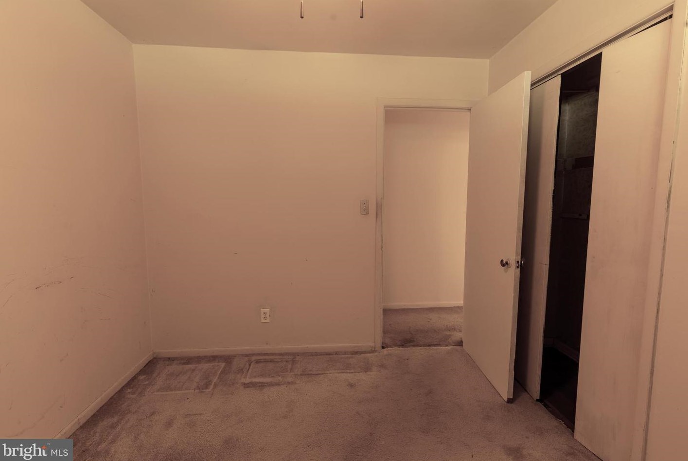 25 Lamont Rd, Burlington NJ exterior