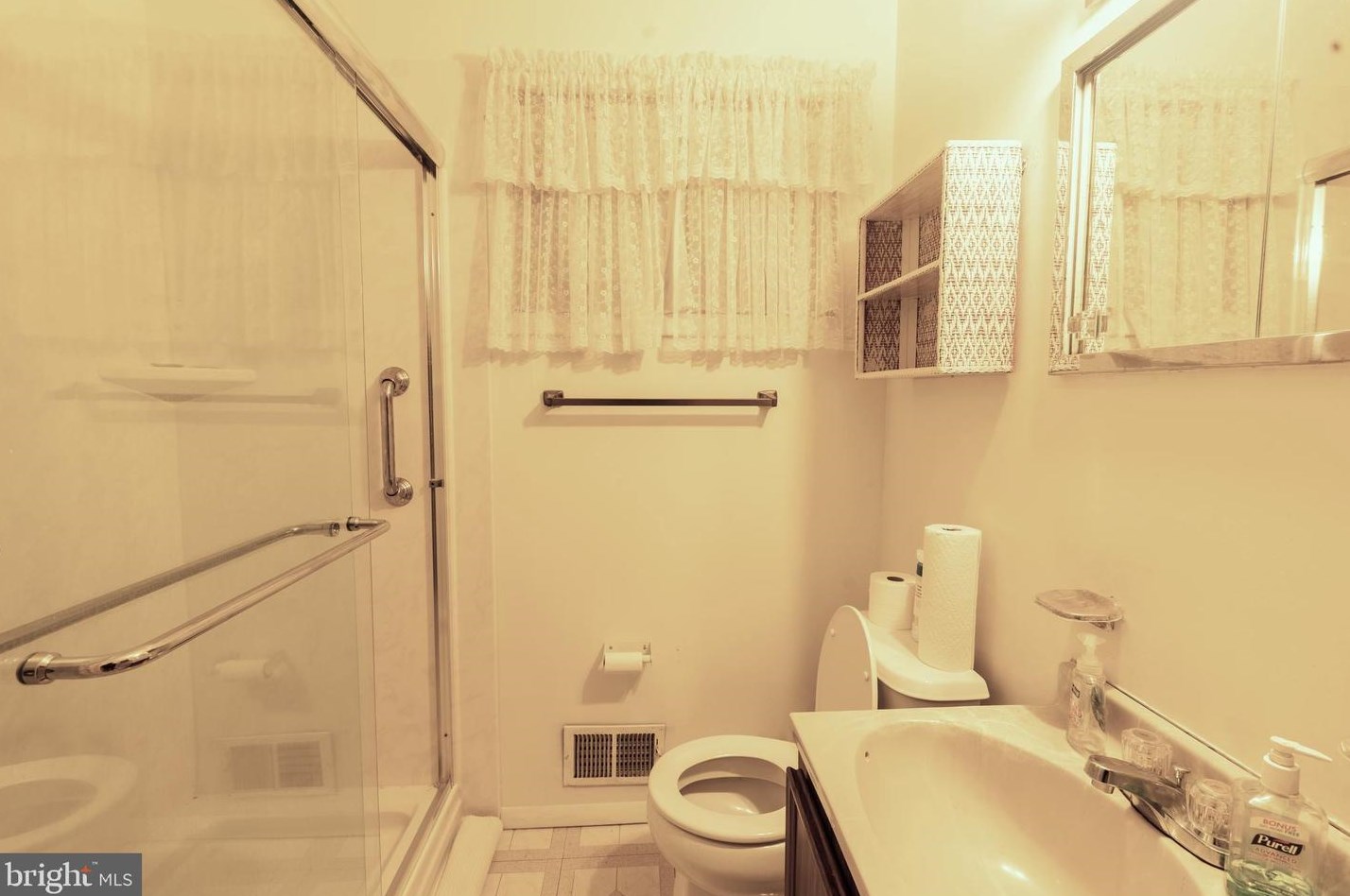 25 Lamont Rd, Burlington NJ exterior