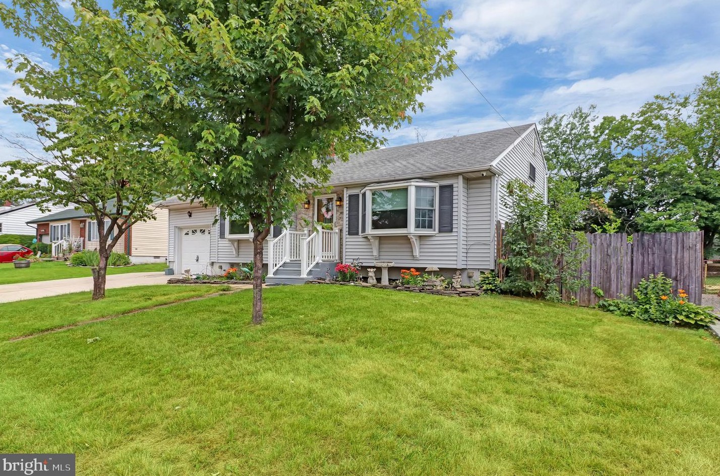 119 Lucas Dr, Chesterfield, NJ 08505-1406