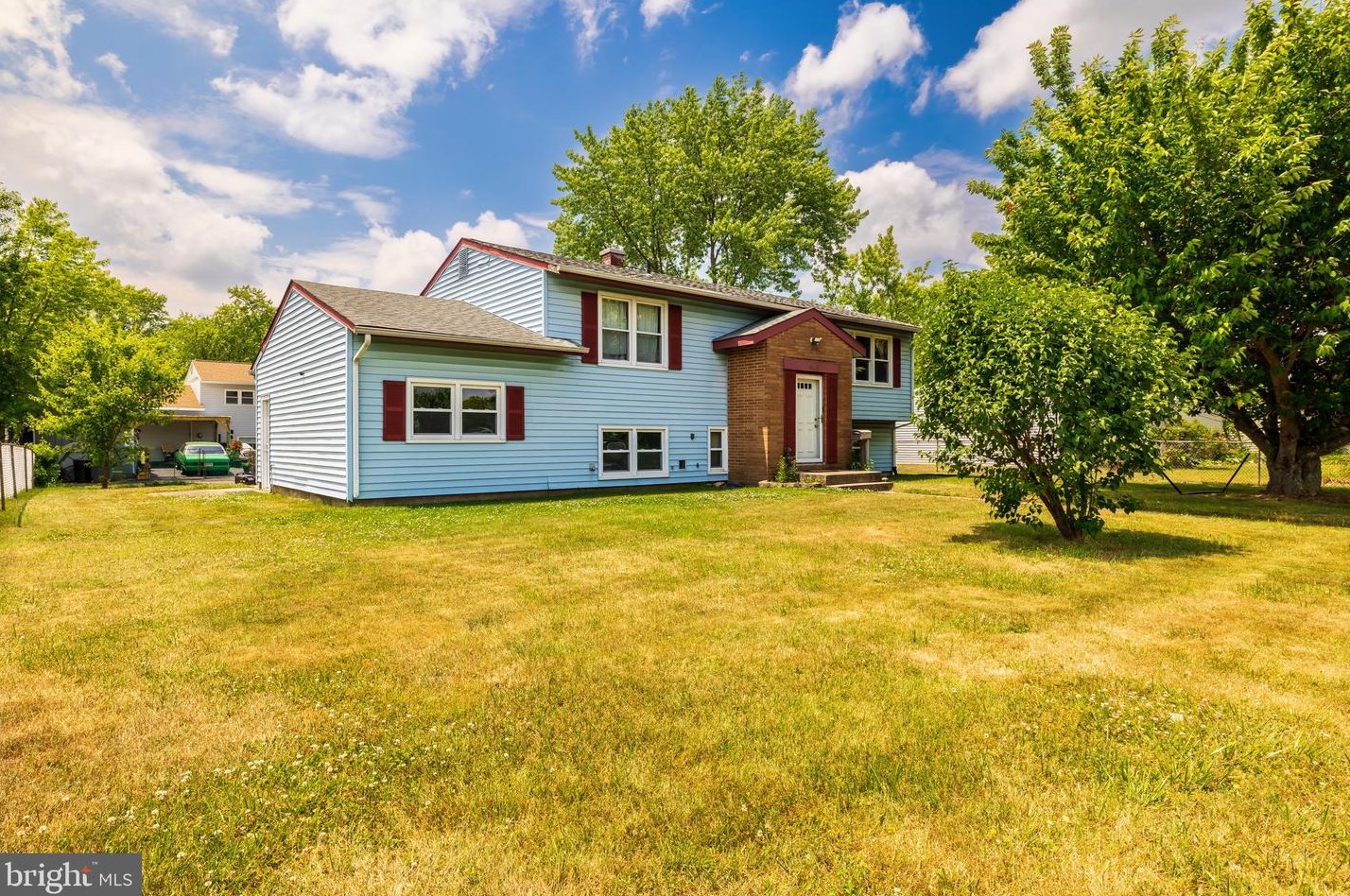 443 Dartmouth Ave, Pemberton, NJ 08068