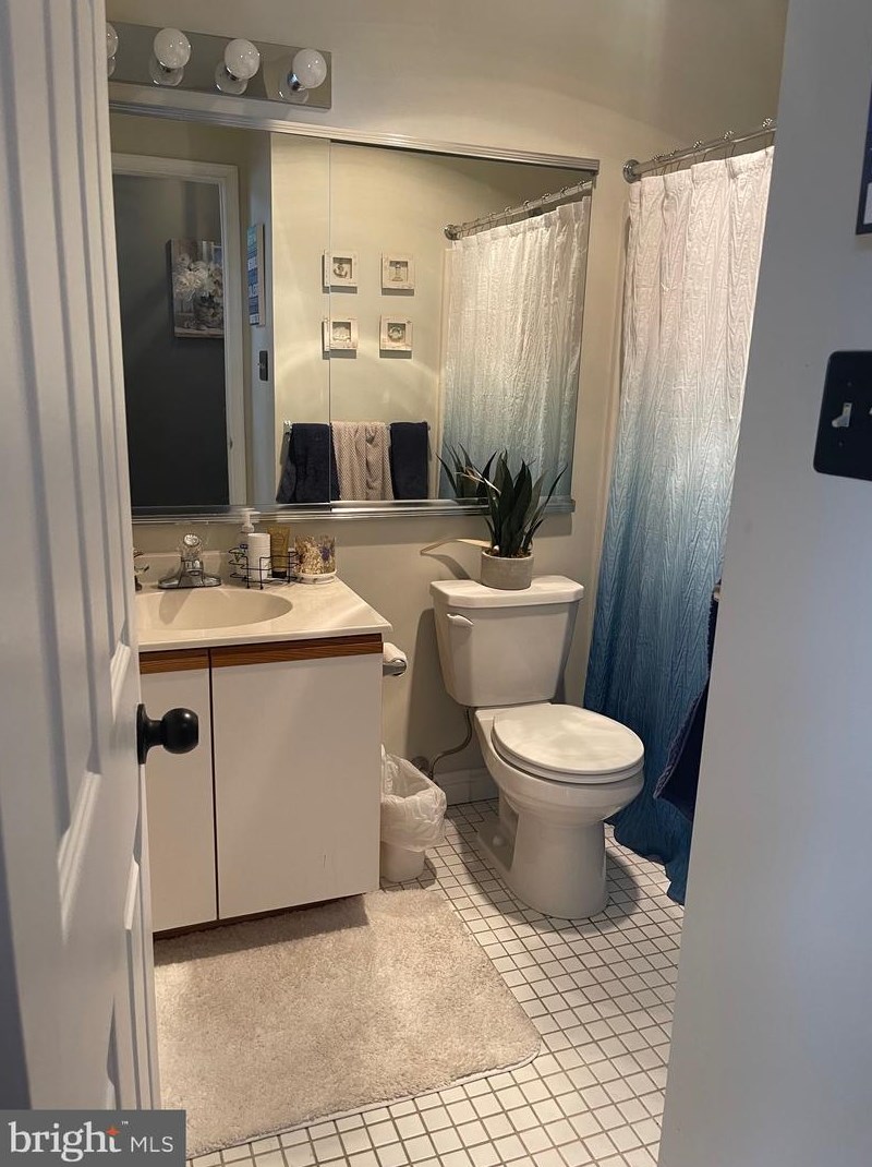 59 Eraser Rd, Moorestown NJ  08057-1673 exterior