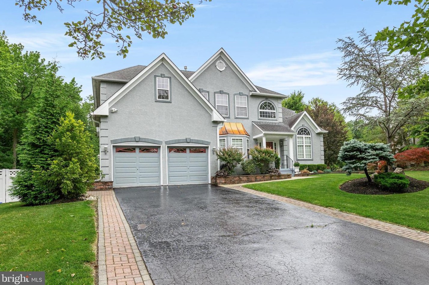 3 Mallard Dr, Mount Laurel, NJ 08054