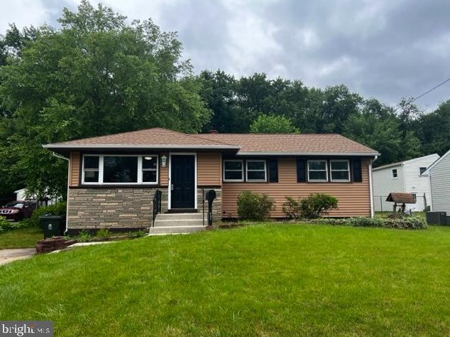 51 Linden Rd, Burlington, NJ 08016