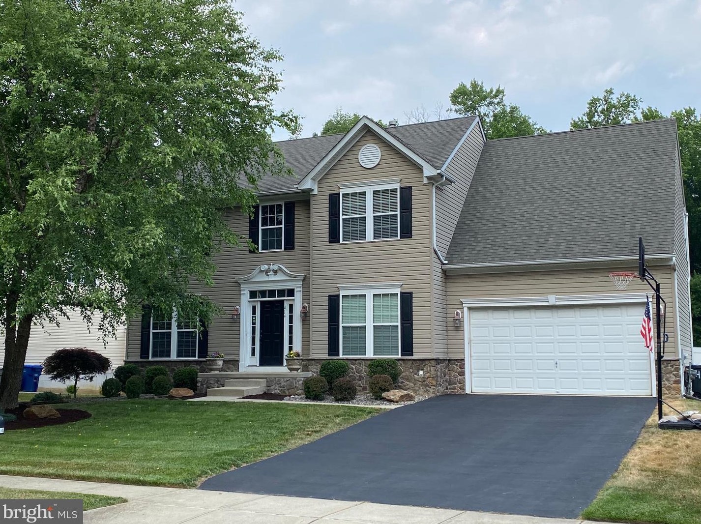 414 Arnold Dr, Florence, NJ 08518