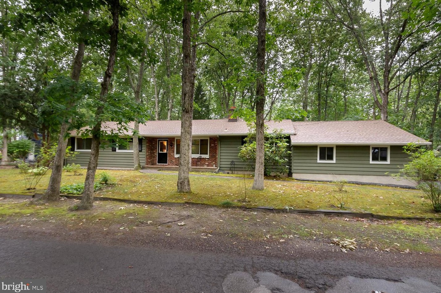 210 Migazee Trl, Medford, NJ 08055-1308
