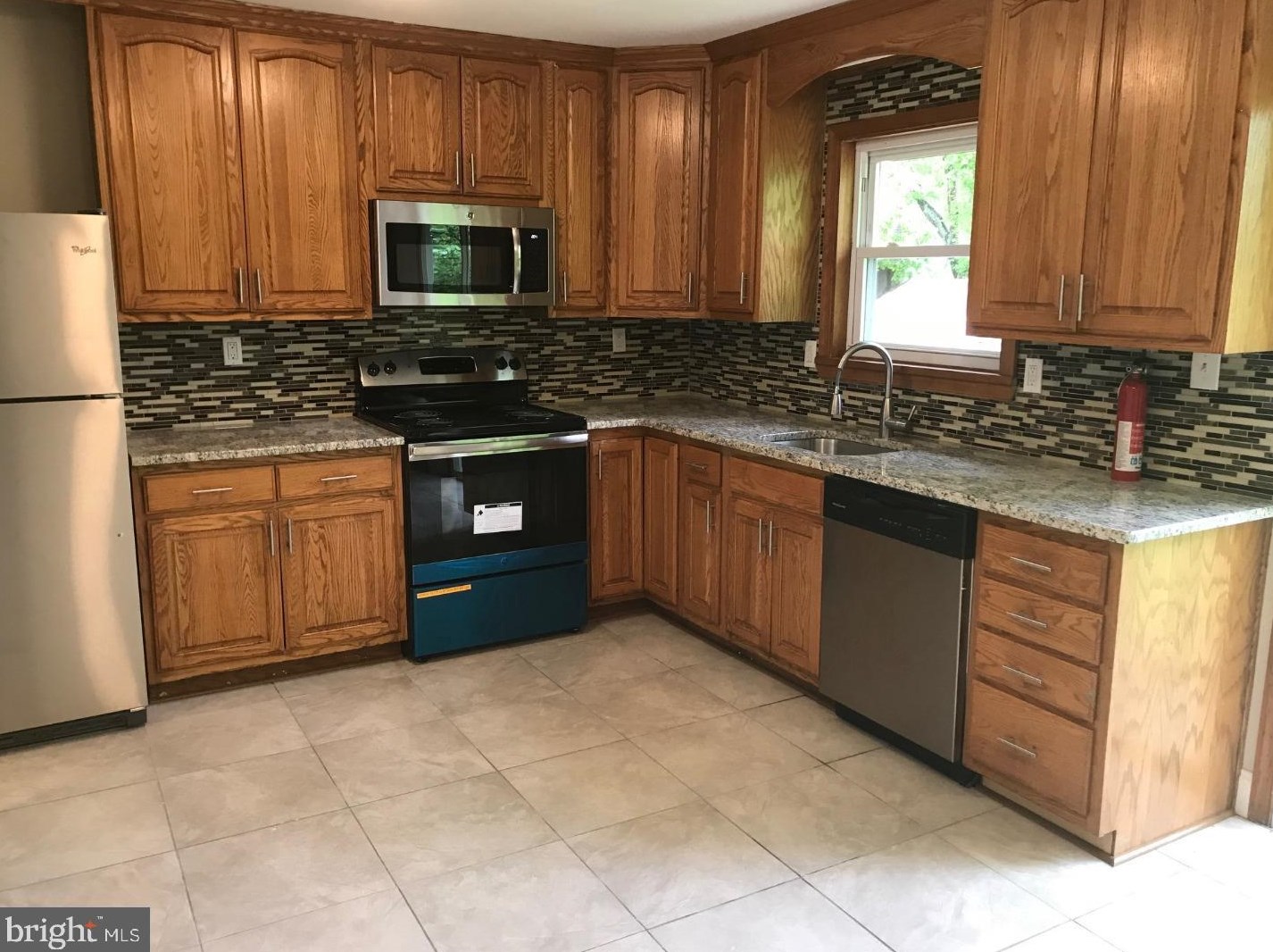 137 Juniper Ave, Browns Mills, NJ 08015-2126
