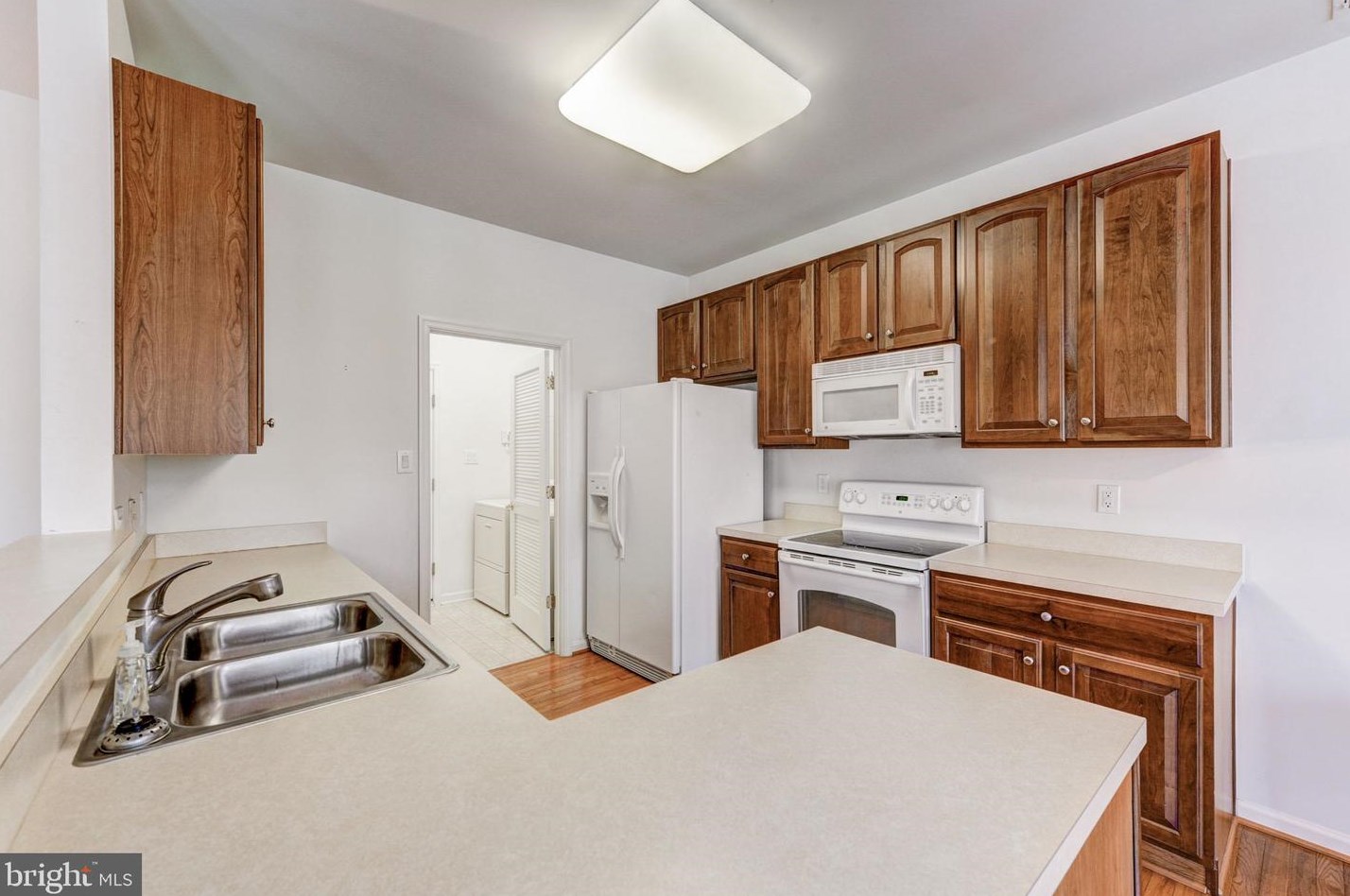 6 Simpkins Ln, Pemberton NJ 08068-1565 exterior