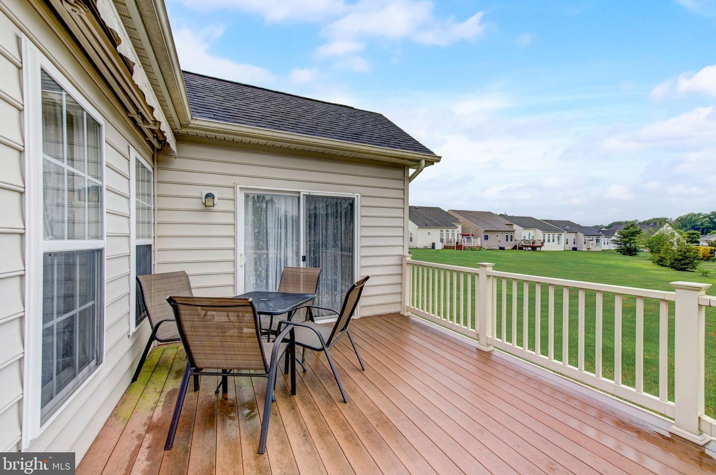 6 Simpkins Ln, Pemberton NJ 08068-1565 exterior