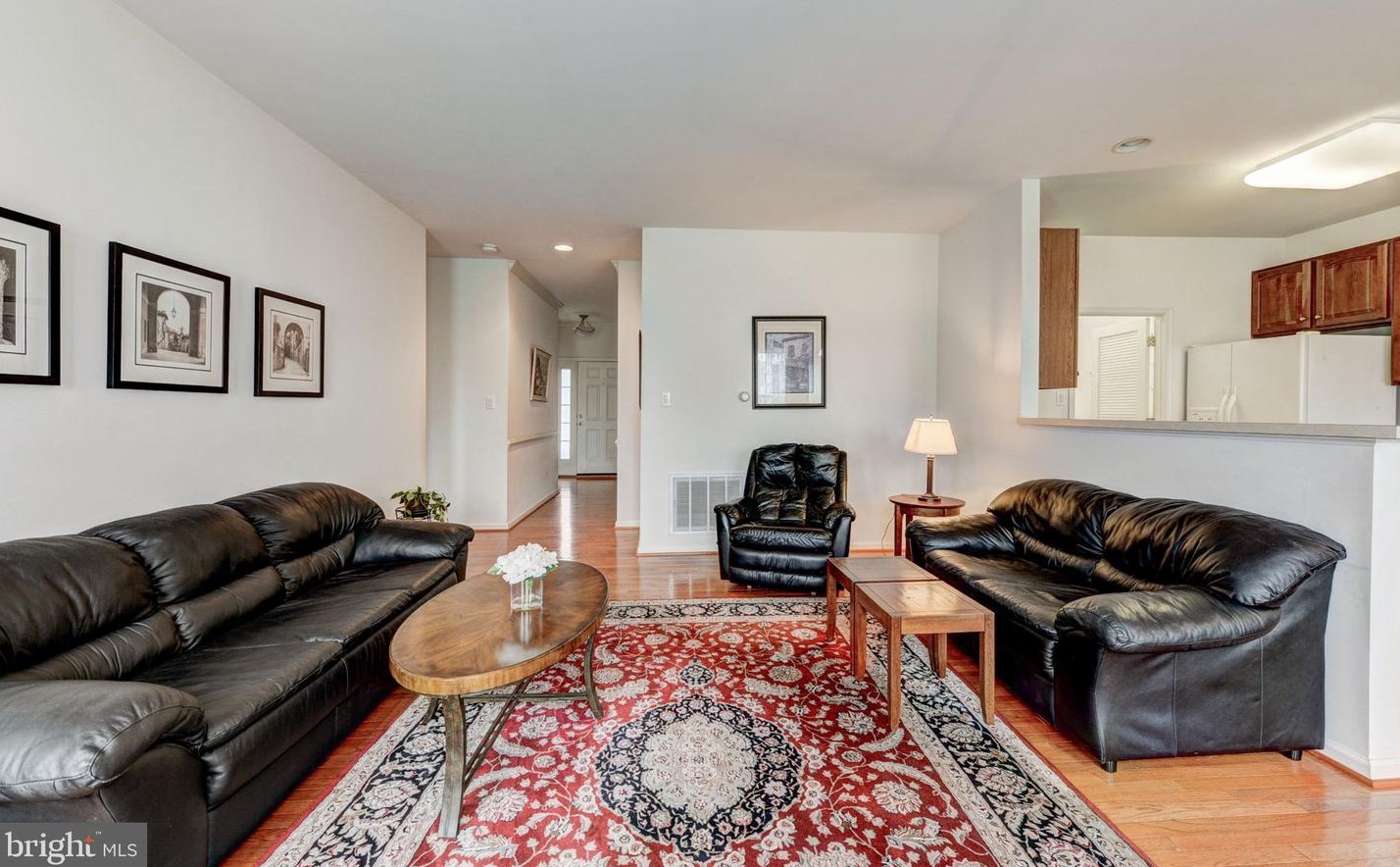 6 Simpkins Ln, Pemberton NJ 08068-1565 exterior