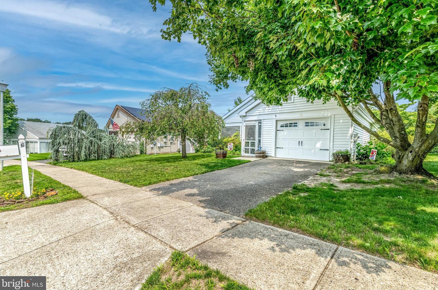 6 Banbury Ln, Southampton, NJ 08088-1223