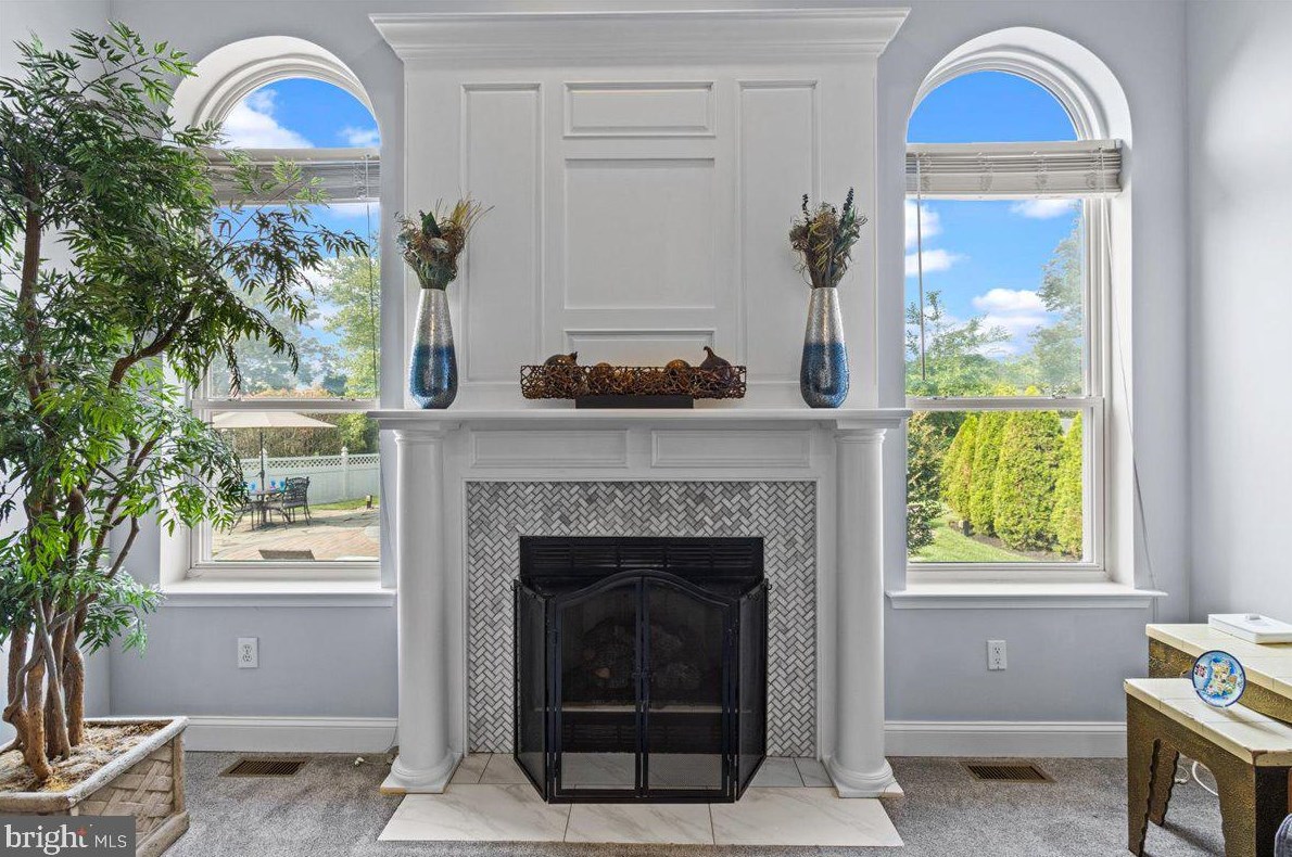 13 Goldspire Ln, Burlington NJ 08016-4357 exterior