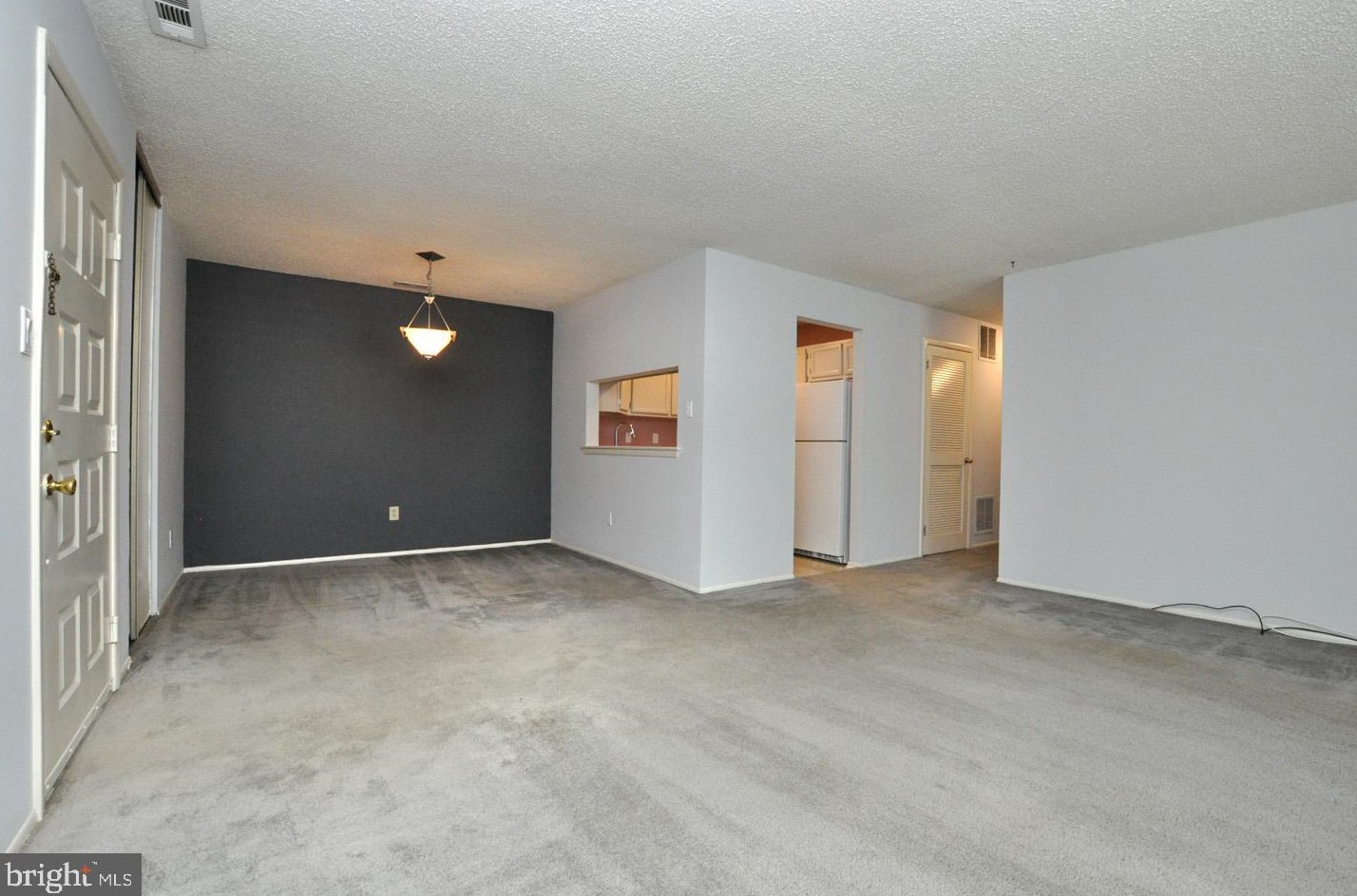 5517 Aberdeen Dr, Mount Laurel, NJ 08054-5643