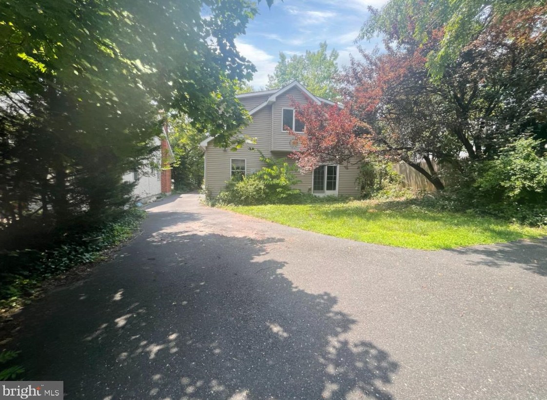 419 Church St, Moorestown NJ  08057-1742 exterior