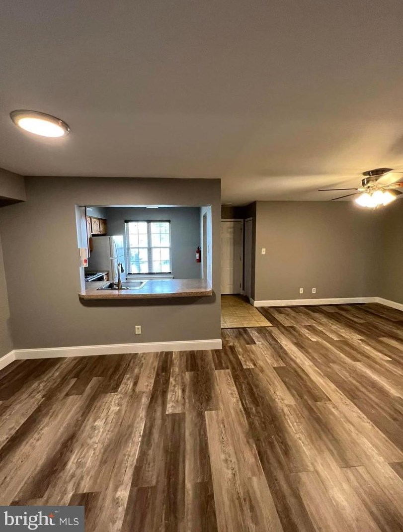 1901 Sedgefield Dr, Mount Laurel, NJ 08054-1850