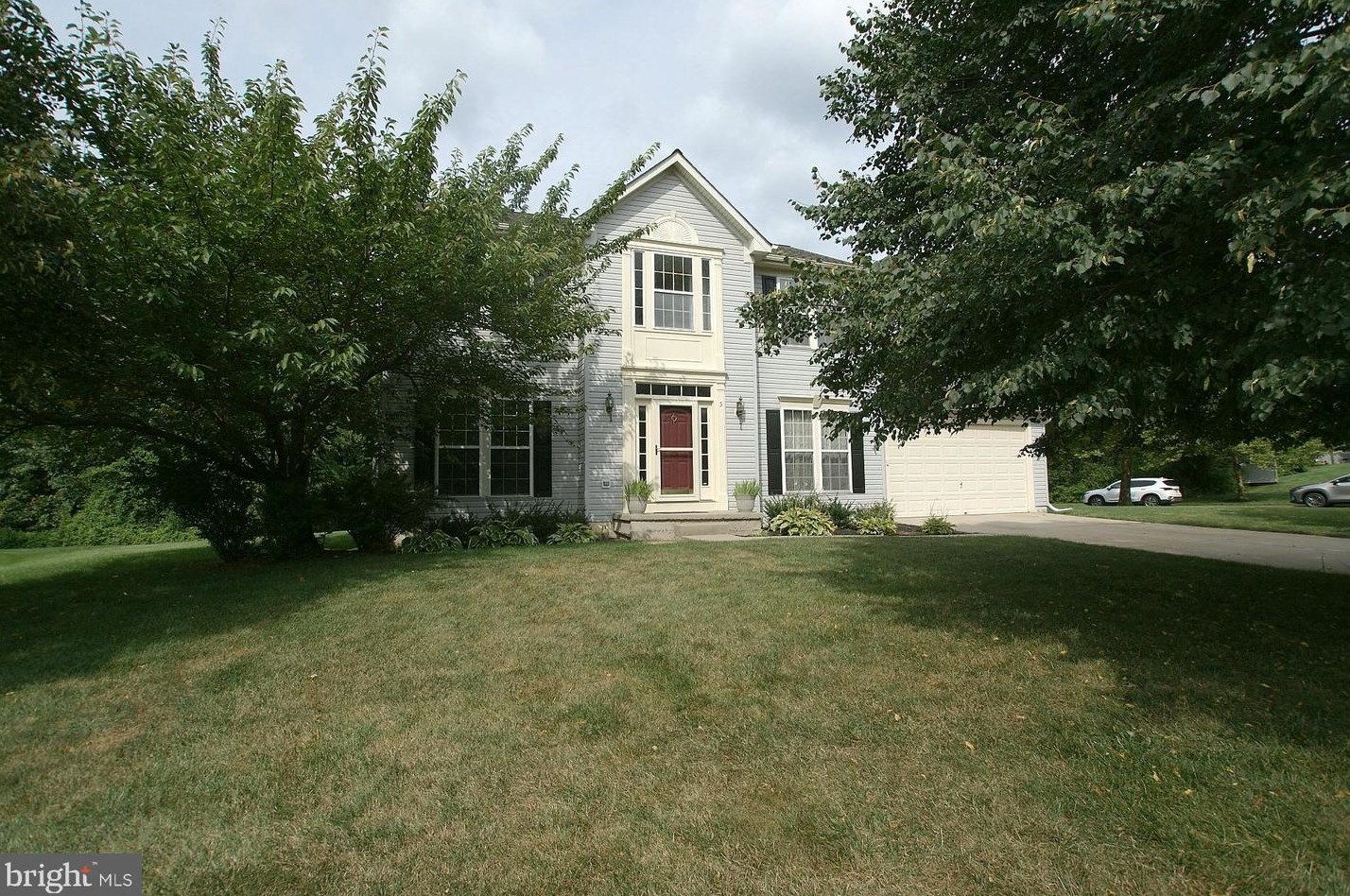 5 Brighton Ct, Chesterfield, NJ 08505-3155
