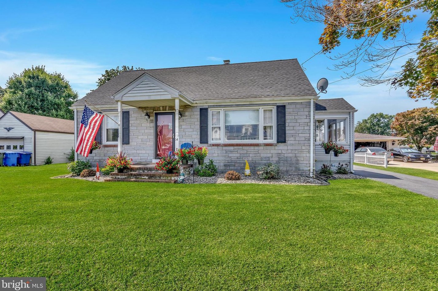 14 Laurel Ave, Chesterfield, NJ 08505-1929