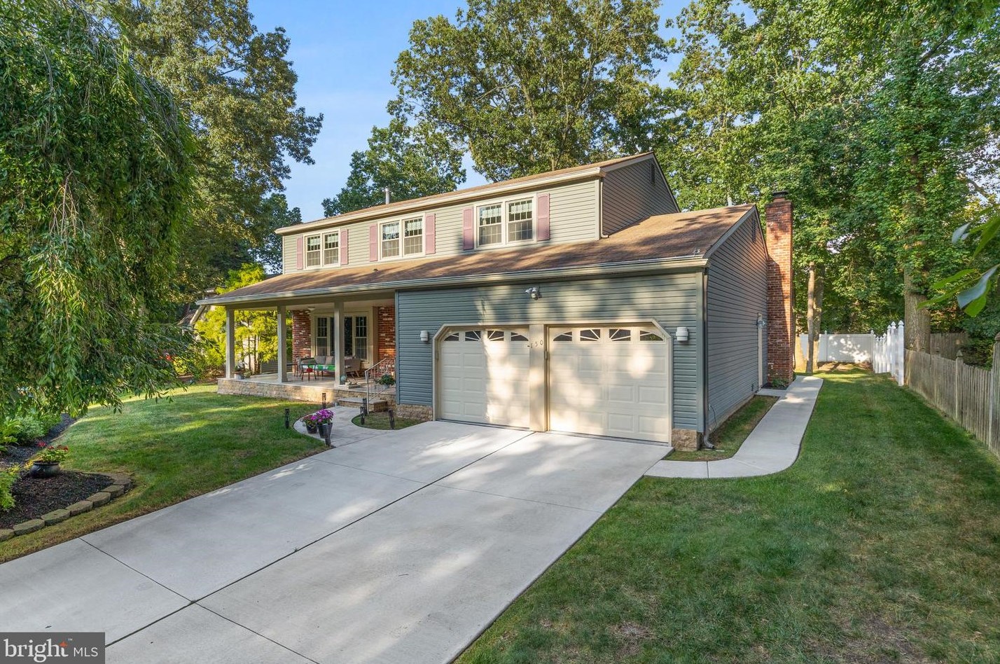 150 Squirrel Tree Ln, Mount Laurel, NJ 08054-2112
