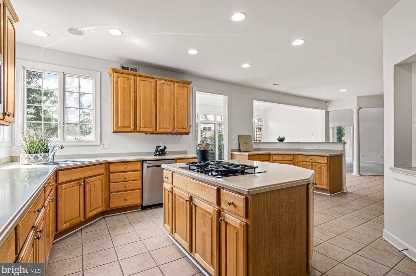 629 Windsock Way, Moorestown NJ exterior