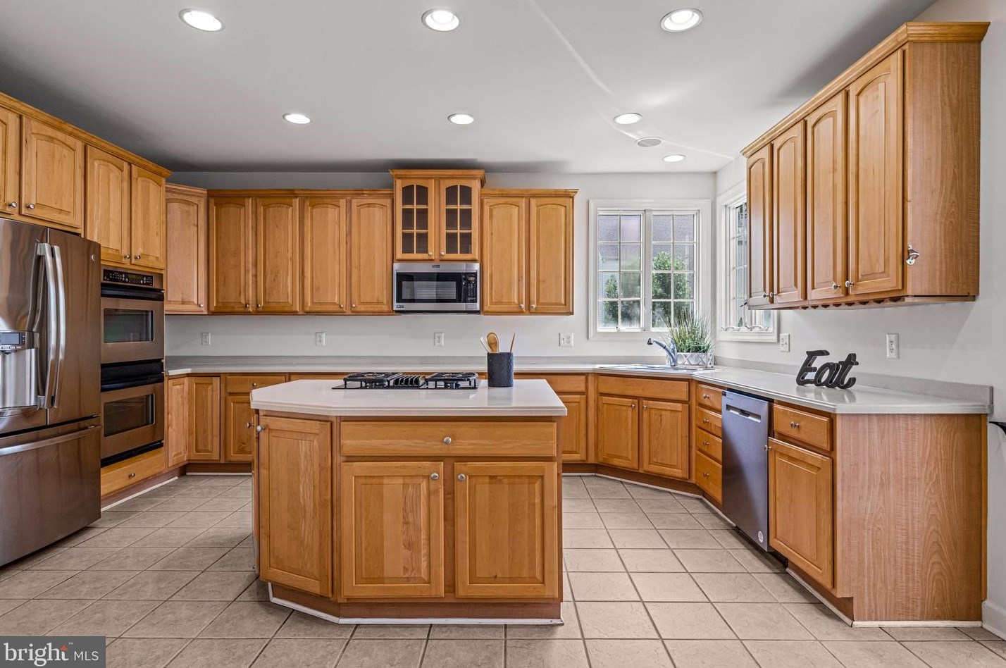 629 Windsock Way, Moorestown NJ exterior