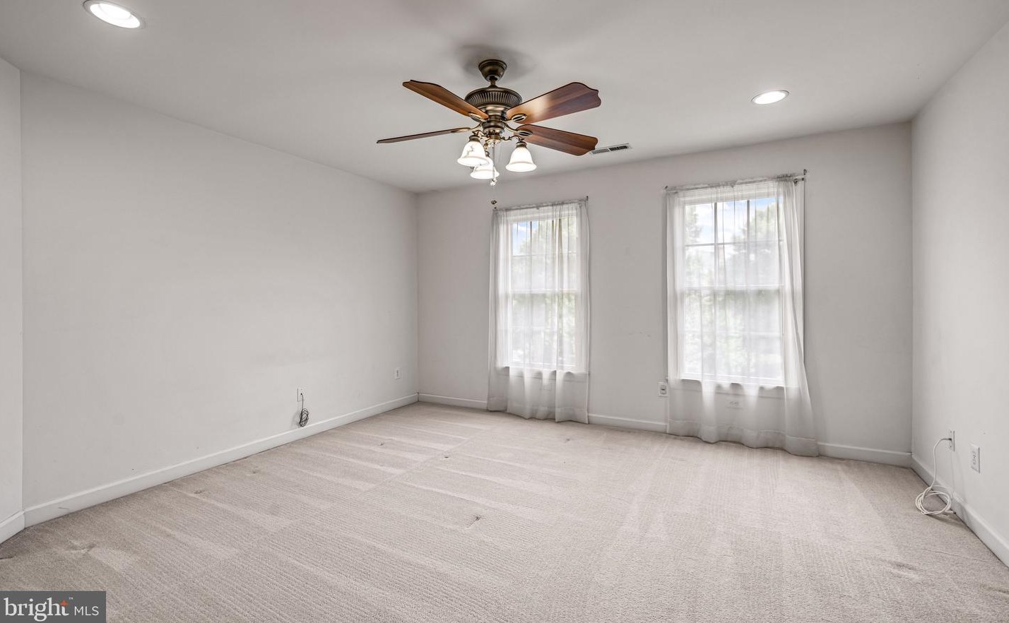 629 Windsock Way, Moorestown NJ exterior