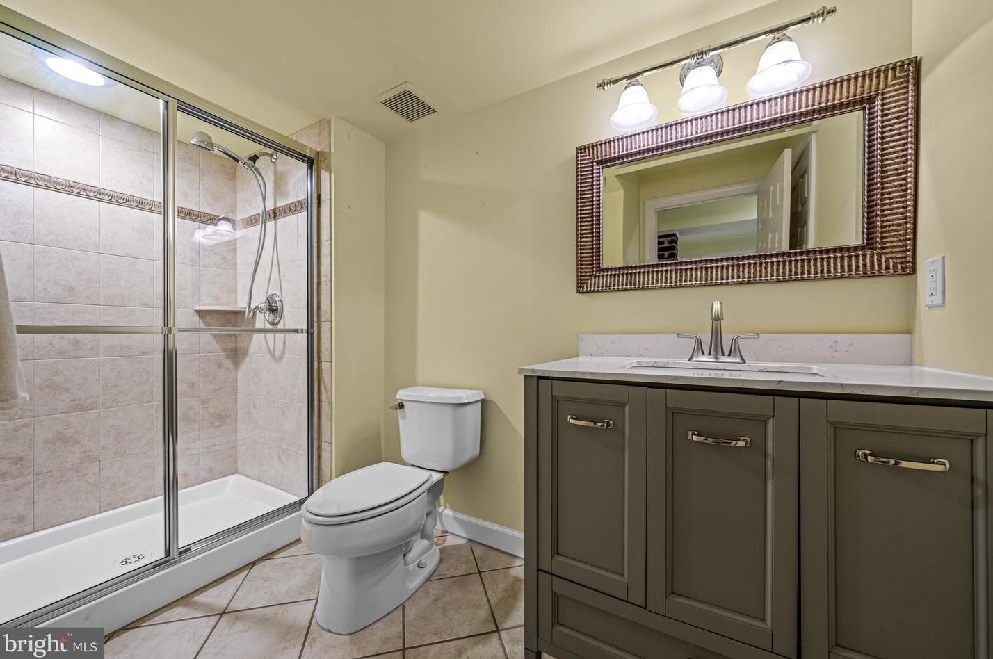 629 Windsock Way, Moorestown NJ exterior