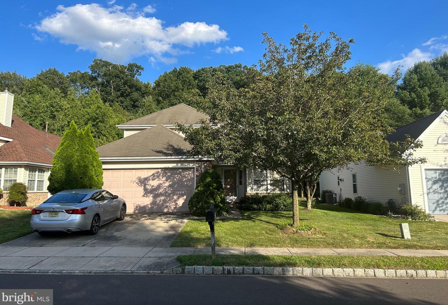 130 Peppergrass Dr, Mount Laurel, NJ 08054-6928