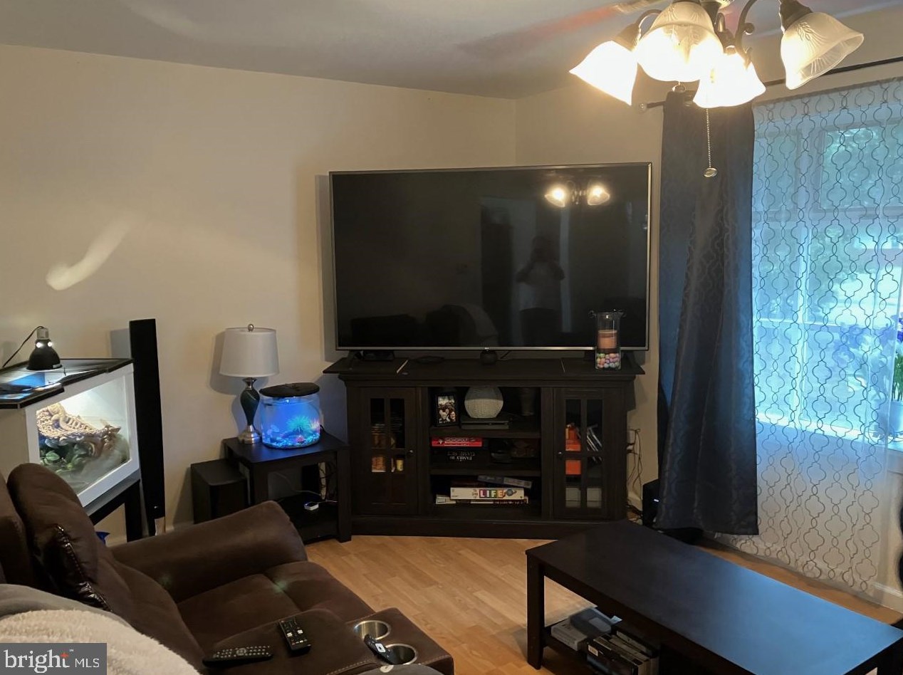 97 Sepulga Dr, Browns Mills, NJ 08015