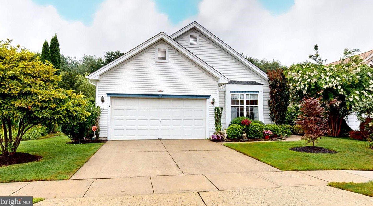 40 Mayfair Rd, Southampton, NJ 08088-1015