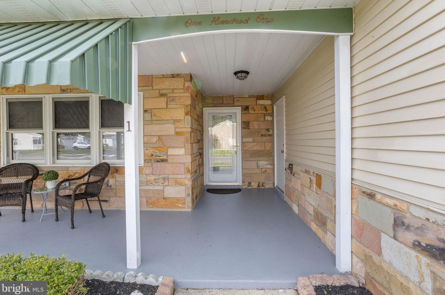 101 Huntington Dr, Southampton, NJ 08088
