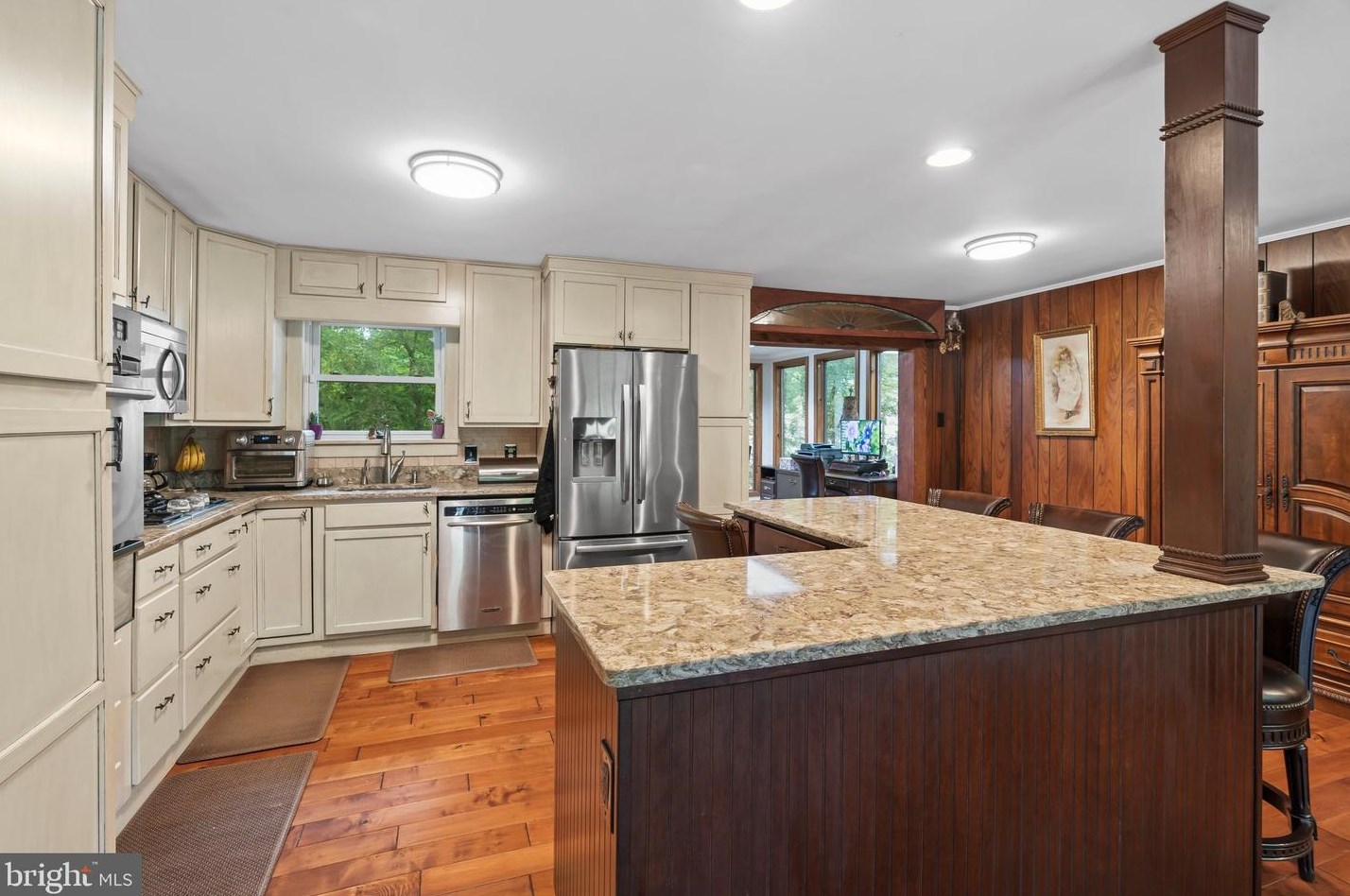 112 Woodland Ave, Medford, NJ 08055-3457