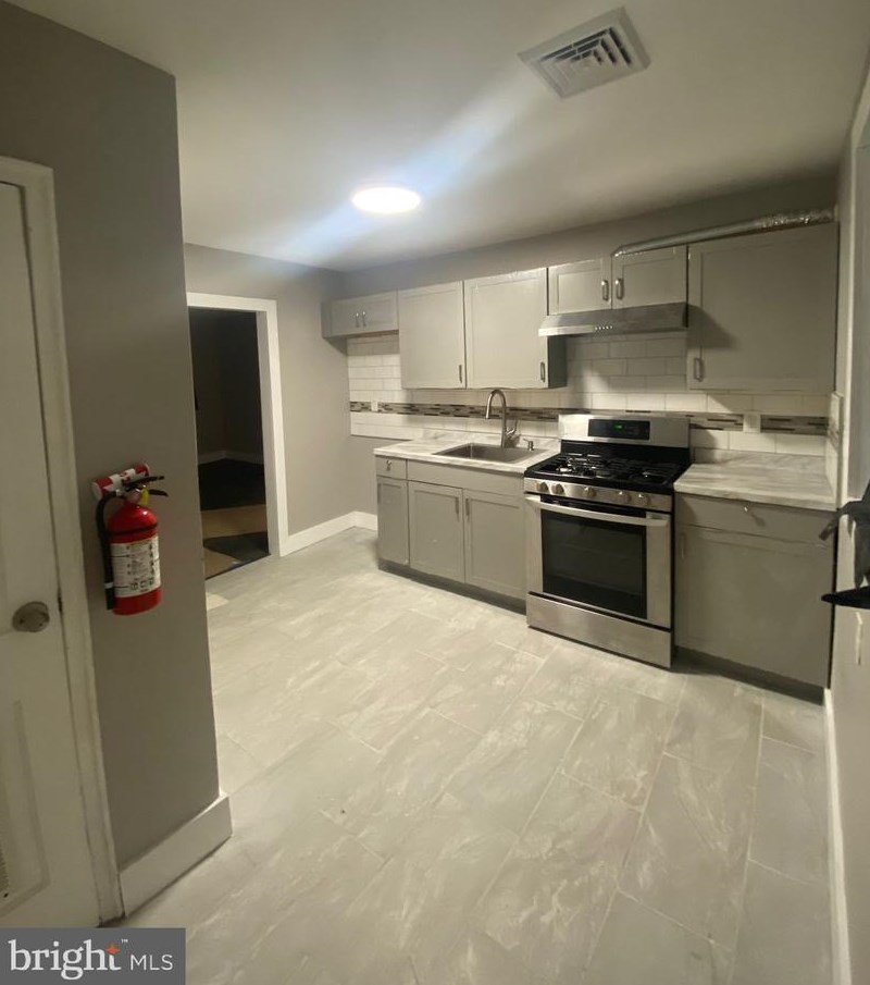 203 Kinsley Rd, Pemberton NJ  08068-1507 exterior