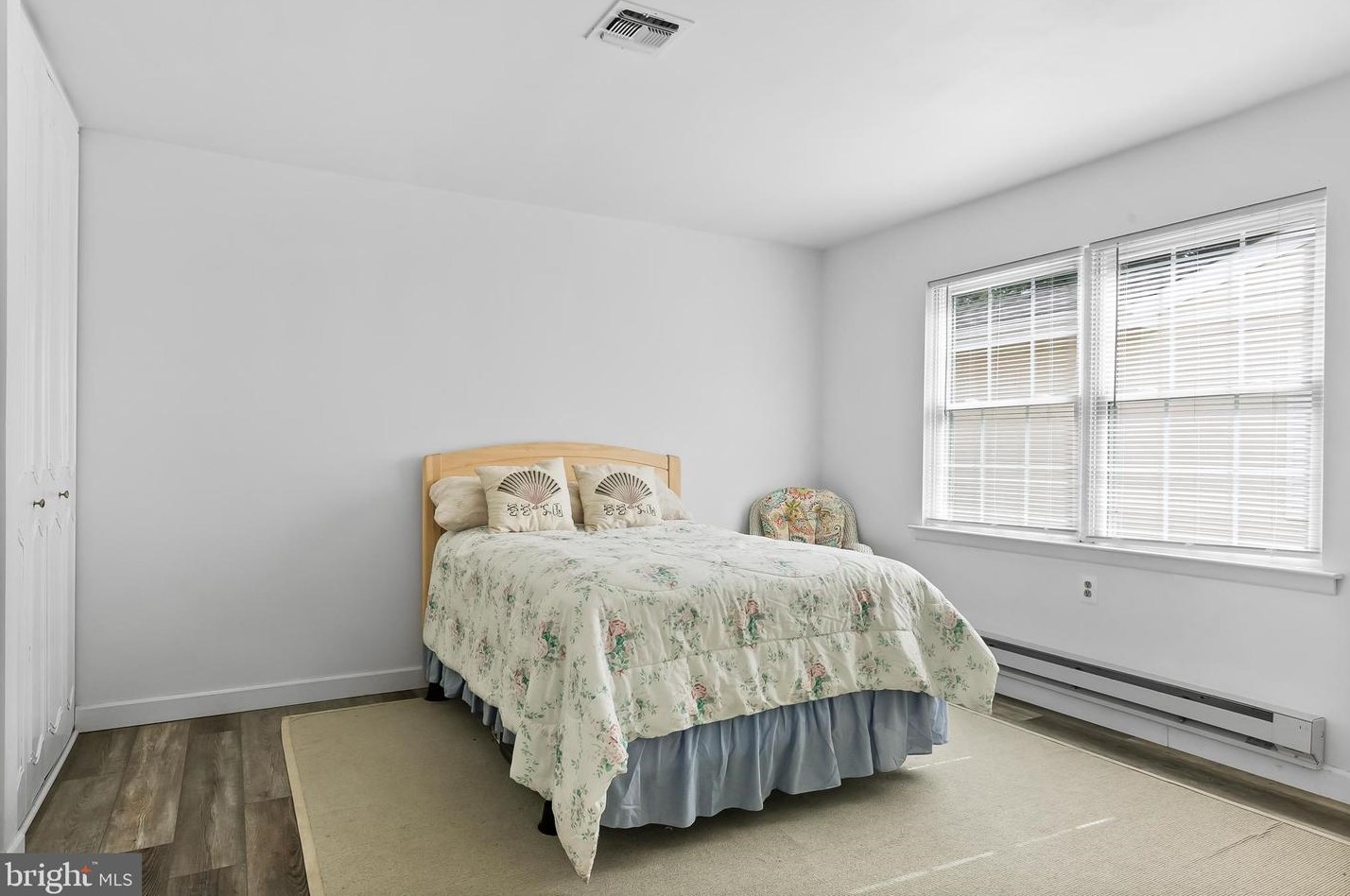 5 Chelsea Pl, Southampton NJ exterior