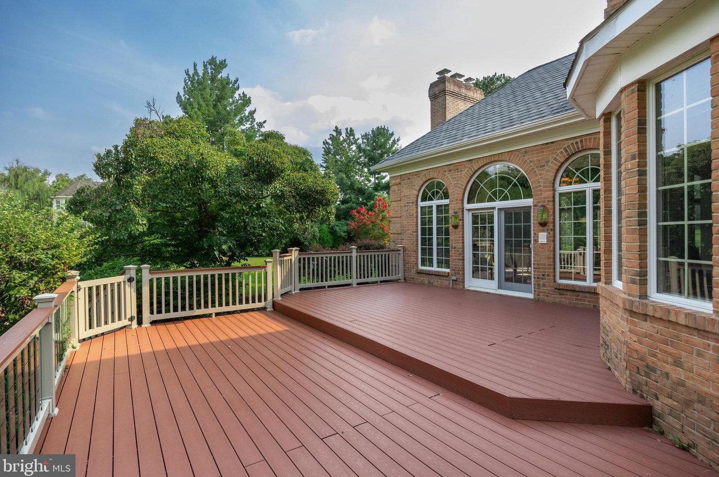 34 Cv Rd, Moorestown NJ 08057-3950 exterior